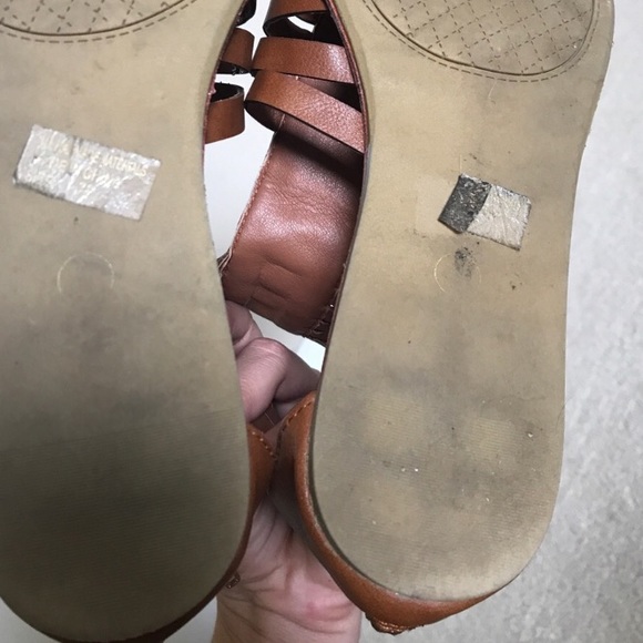 Altar’d state sandals - Picture 3 of 3